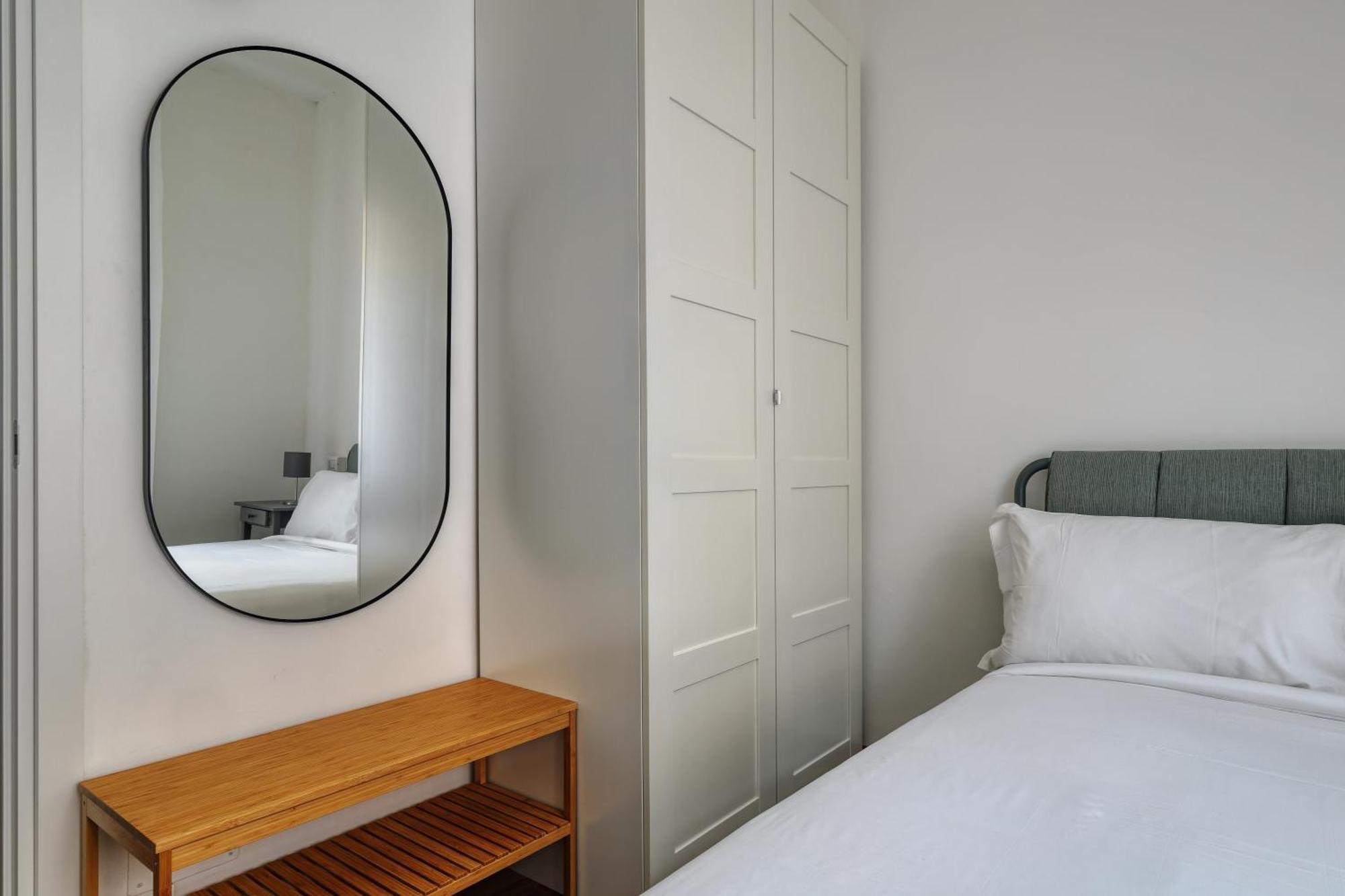 Joivy Chic 3-Bed Flat Near Colonne Di San Lorenzo 米兰 外观 照片