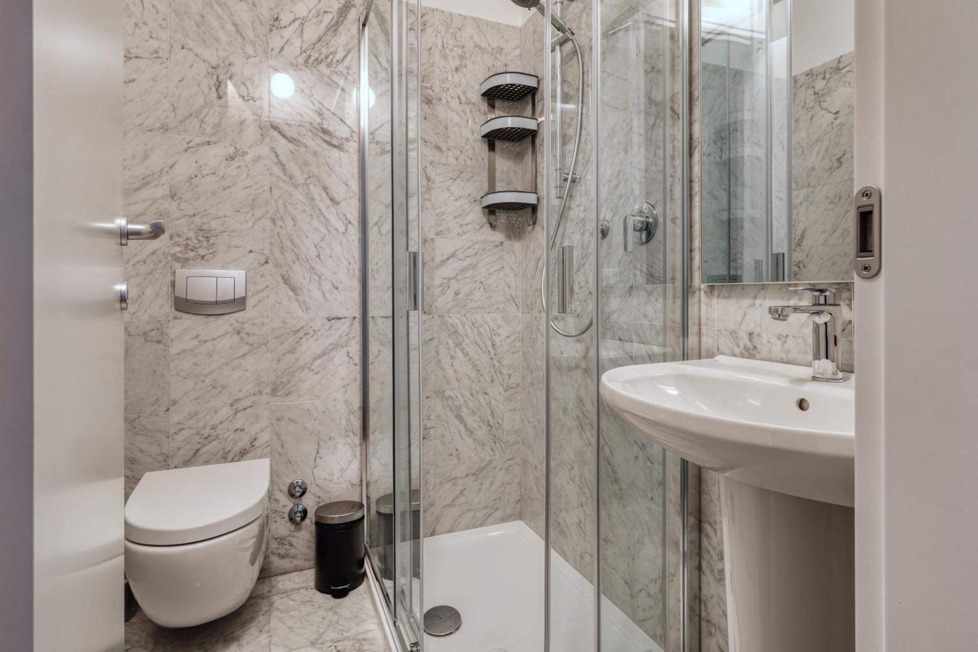Joivy Chic 3-Bed Flat Near Colonne Di San Lorenzo 米兰 外观 照片